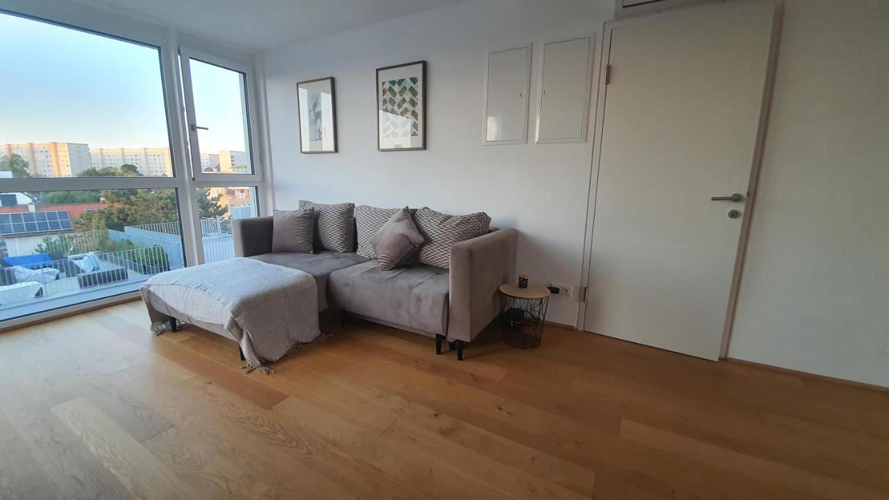 Rooftop Terrace, Free Garage Parking And Pool! Viena Exterior foto