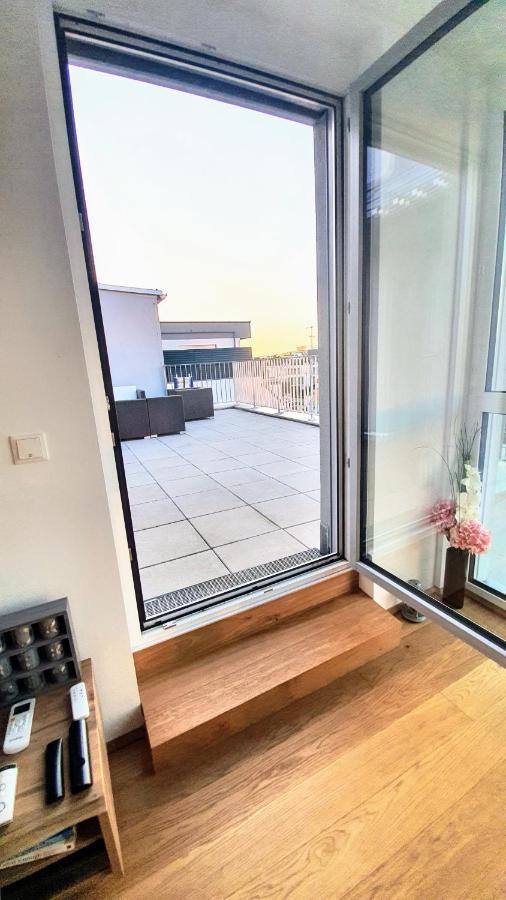 Rooftop Terrace, Free Garage Parking And Pool! Viena Exterior foto